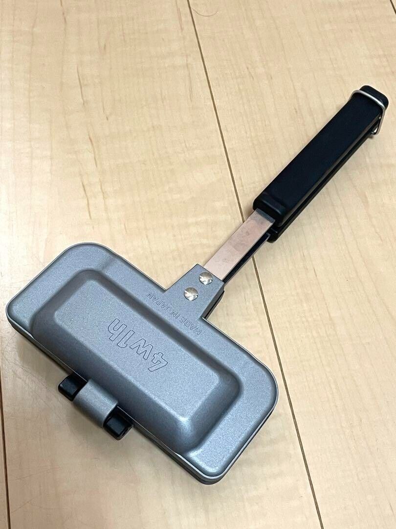 4W1H Hot Sand Solo Compact Grilled Sandwich Maker Tsubame sanjo Kitchen Used - Fresh Stock Dated February 2026