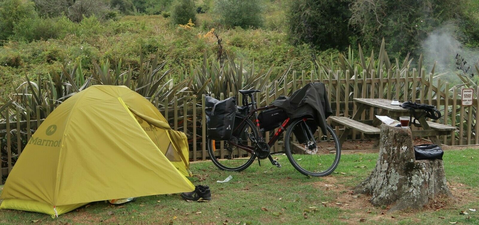 Trek Checkpoint SL 5, Shimano PD8140 Pedals, Schwalbe Mondial Touring Tires - Fresh Stock Dated December 2025