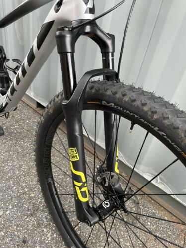 2020 Scott Spark RC Pro XTR /Industry Nine Ultralite 250/ Syncros Bars MTB Large - Fresh Stock Dated December 2025