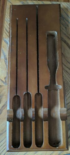 Vintage Case XX 4 Piece Carving Knife Set: Knives, Fork and Storage Tray  Wooden - Fresh Stock Dated January 2026