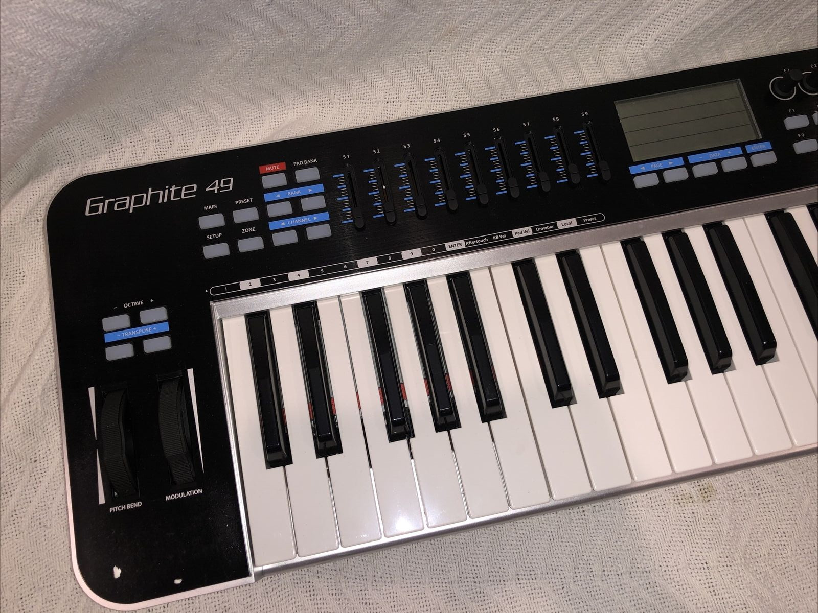 Samson Graphite 49 Key USB MIDI DJ Keyboard Controller After Touch No Power Cord - Fresh Stock Dated December 2025