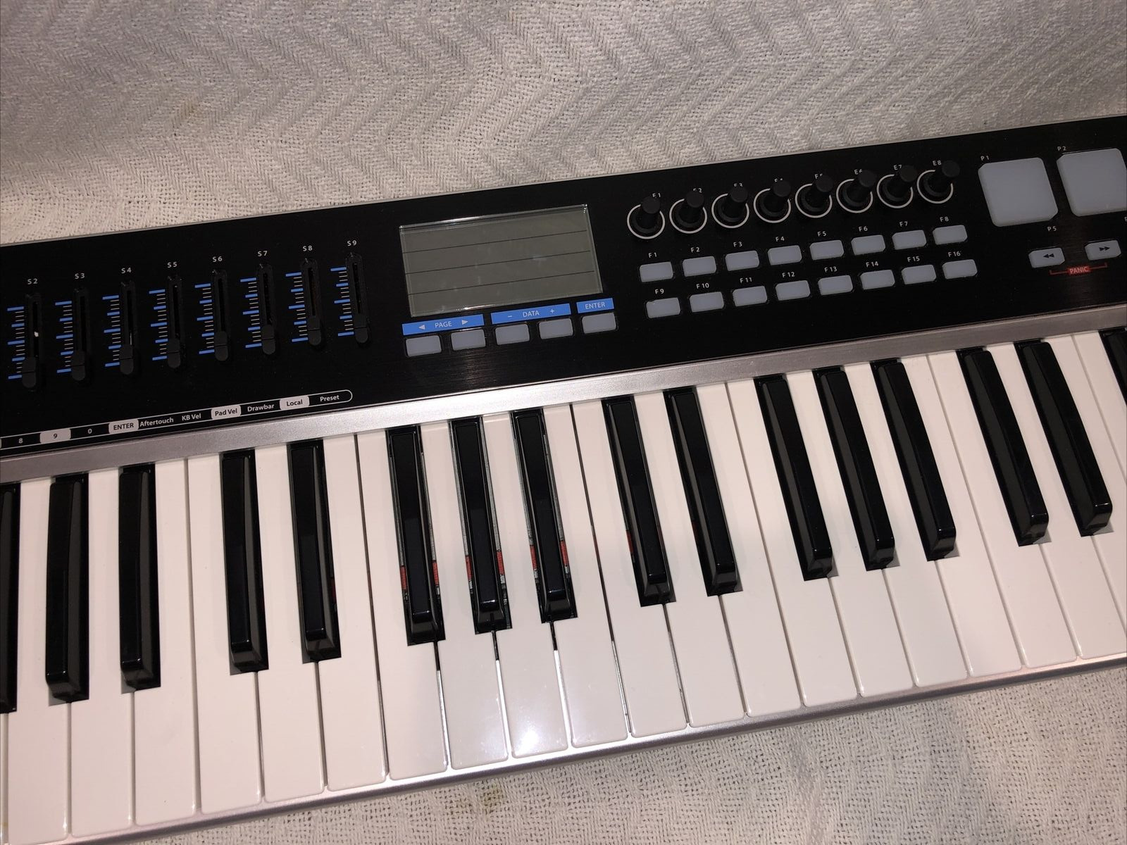 Samson Graphite 49 Key USB MIDI DJ Keyboard Controller After Touch No Power Cord - Fresh Stock Dated December 2025