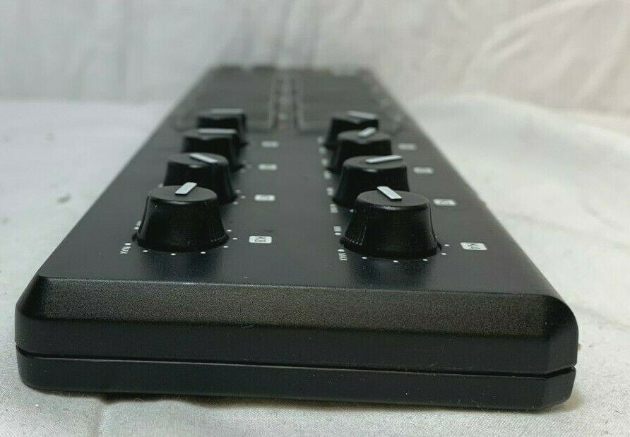 Akai Professional LPD8 Mini Pad Controller - Fresh Stock Dated December 2025