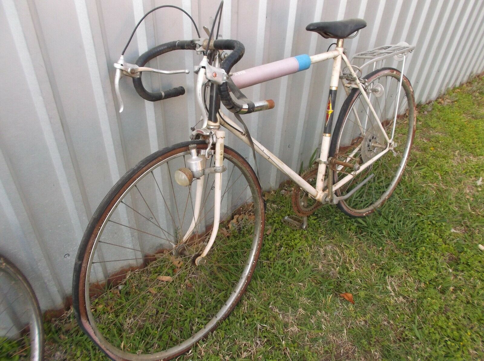 LOT OF 5 OLD BICYCLE FOR PARTS OR REPAIR - Fresh Stock Dated December 2025