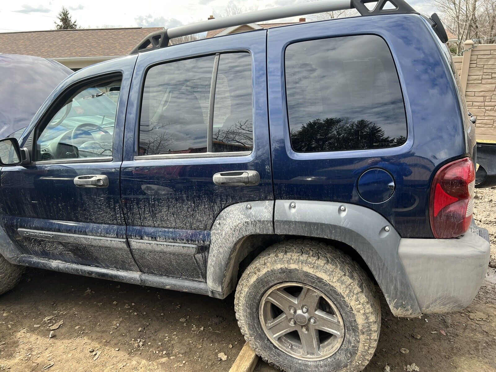 JEEP LIBERTY 3.7 4X4 MANUAL TRANSMISSION 97,000 MILES *FREE SHIPPING* 2006 ONLY - Fresh Stock Dated December 2025