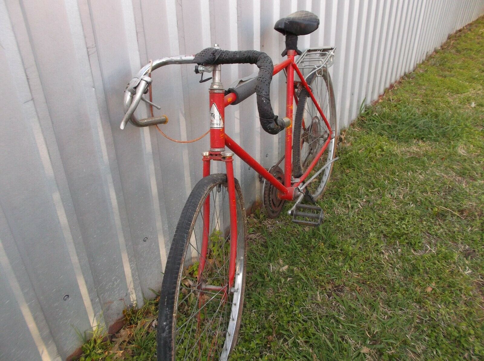 LOT OF 5 OLD BICYCLE FOR PARTS OR REPAIR - Fresh Stock Dated December 2025