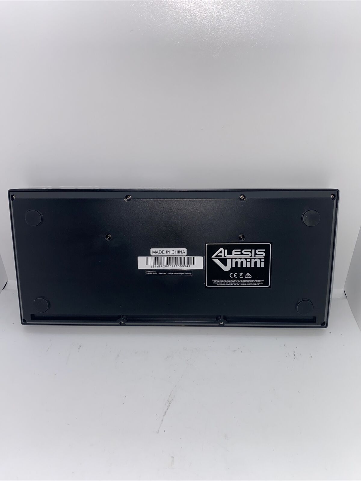 Alesis V-Mini - 25-Key USB MIDI Keyboard Controller - Fresh Stock Dated December 2025