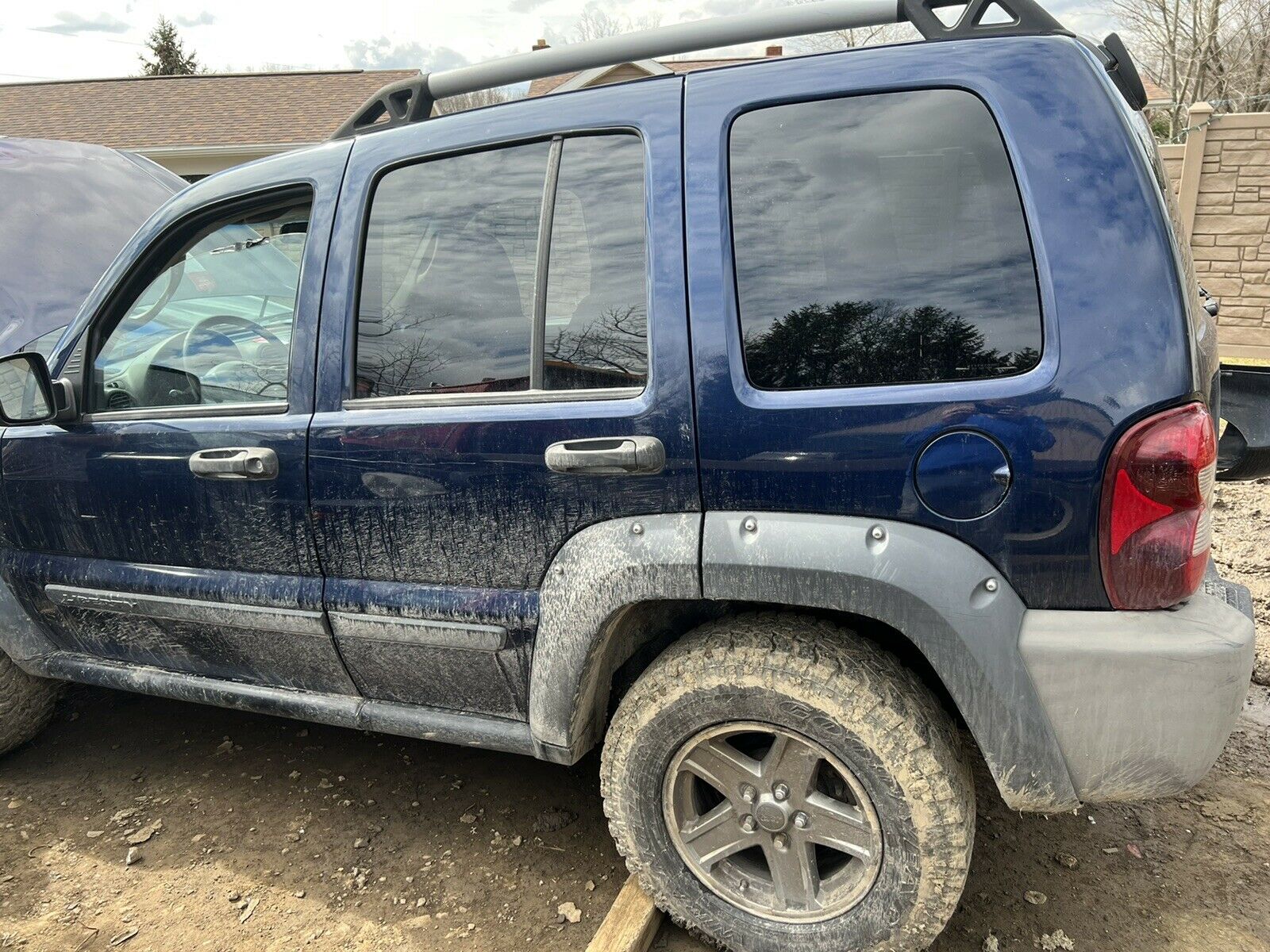 JEEP LIBERTY 3.7 4X4 MANUAL TRANSMISSION 97,000 MILES *FREE SHIPPING* 2006 ONLY - Fresh Stock Dated December 2025