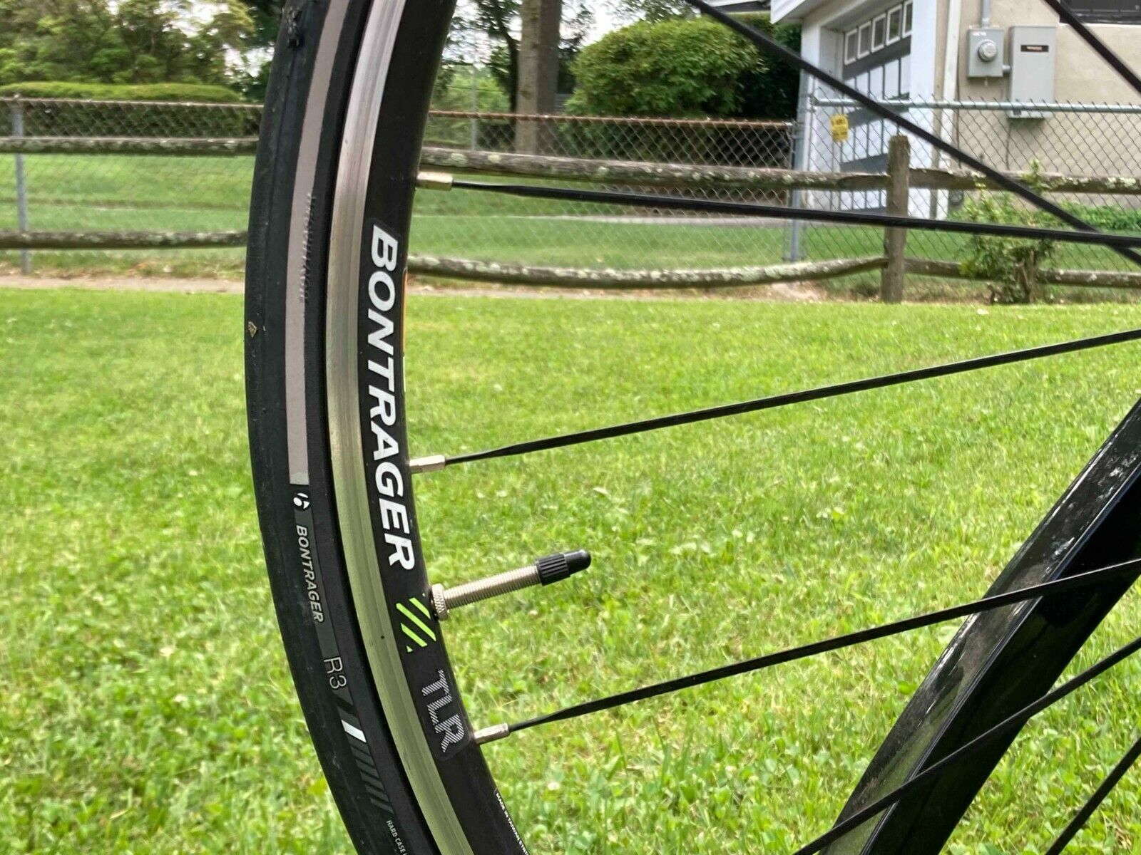 TREK EMONDA ALR 5 52 BLACK PEARL - Fresh Stock Dated December 2025