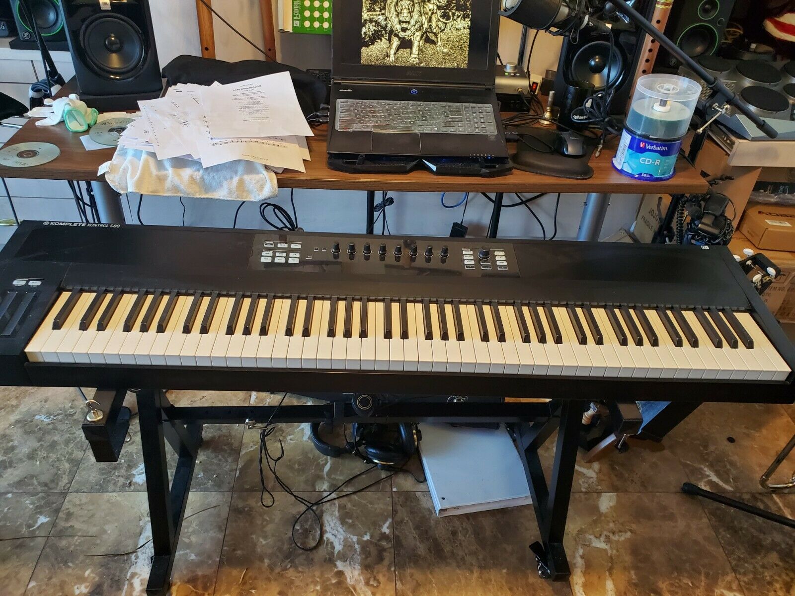 Native Instruments Komplete Kontrol S88 Keyboard - Fresh Stock Dated December 2025