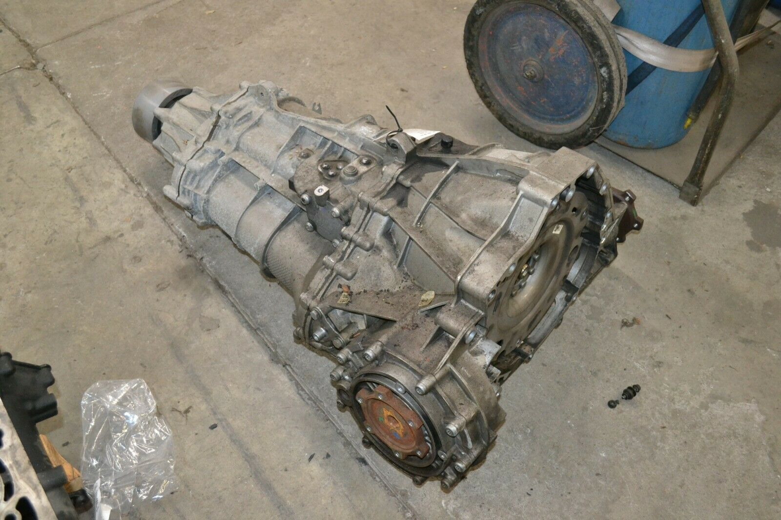 AUDI B8 A4 Quattro OEM 6 Speed Manual Transmission LLT 0B2 300 027B - Fresh Stock Dated December 2025