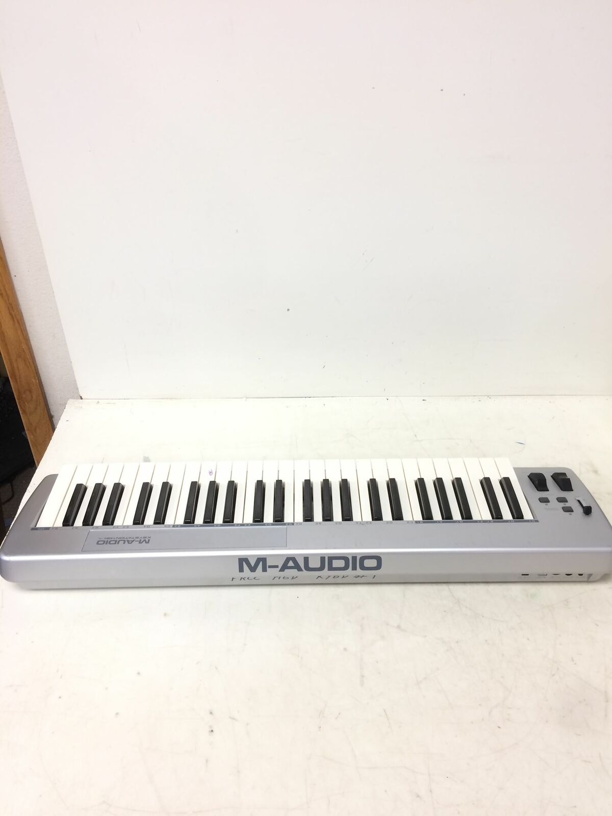 M-Audio Keystation 49E 49 Key Mobile USB MIDI Controller WORKING FREE SHIPPING - Fresh Stock Dated December 2025