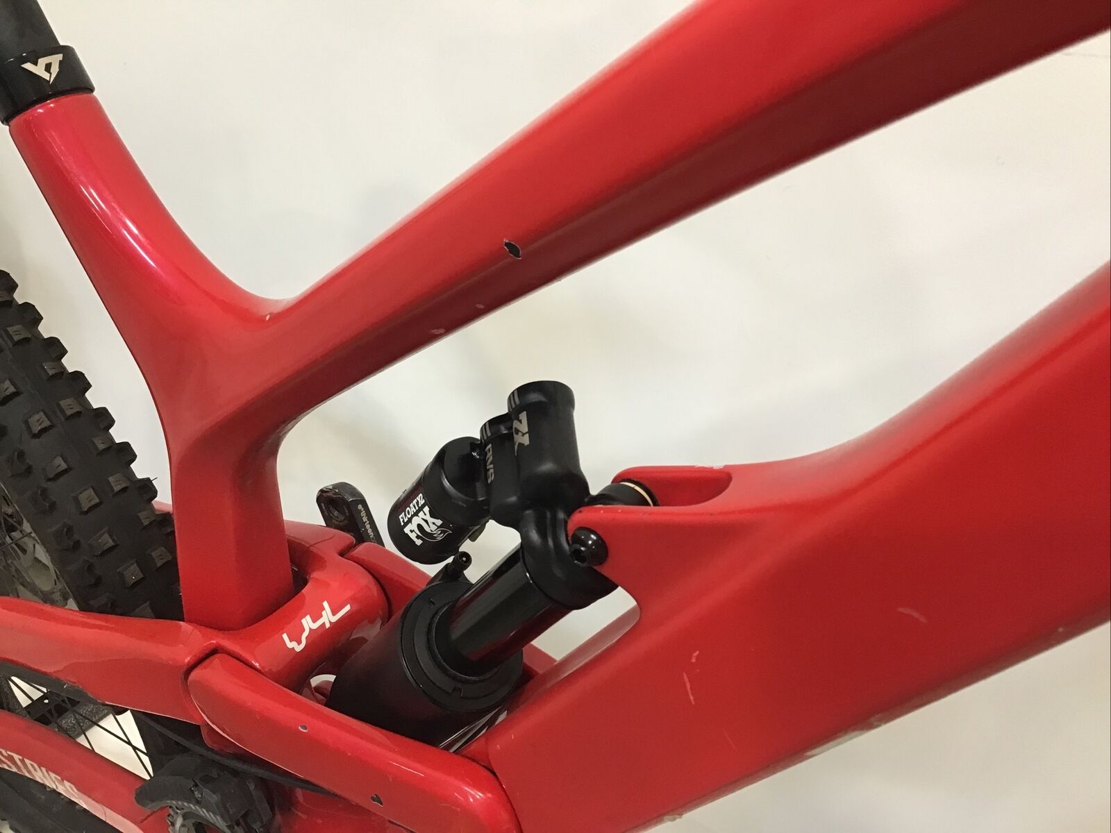 2019 YT Tues 27 CF Pro Mountain Bike X-Large 27.5