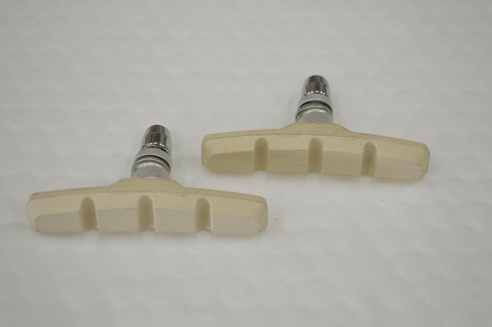 New WHITE 1 Pair V-Brake Pads Shoe 70mm  Road Mountain Bike Bicycle Pads Set - Fresh Stock Dated December 2025