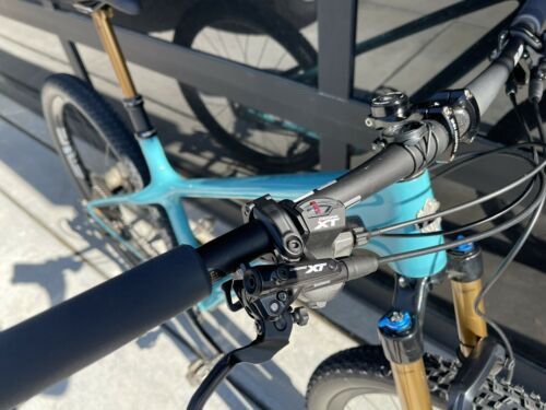 Yeti Arc, Enve M525 - Fresh Stock Dated December 2025