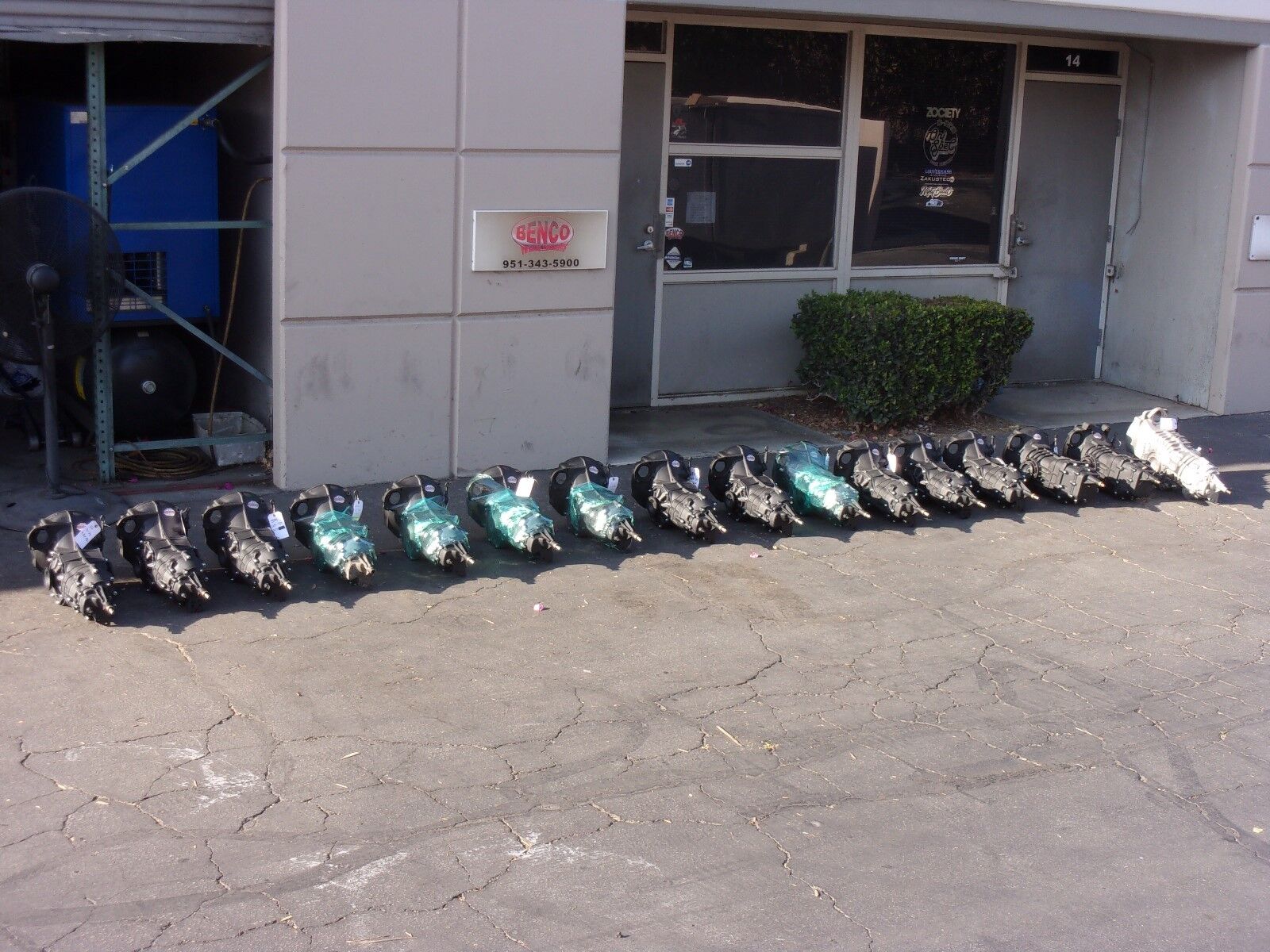 Stock Rebuilt 002 Baywindow Bus Transaxle, 3 Rib, 1972-1974 - Fresh Stock Dated January 2026