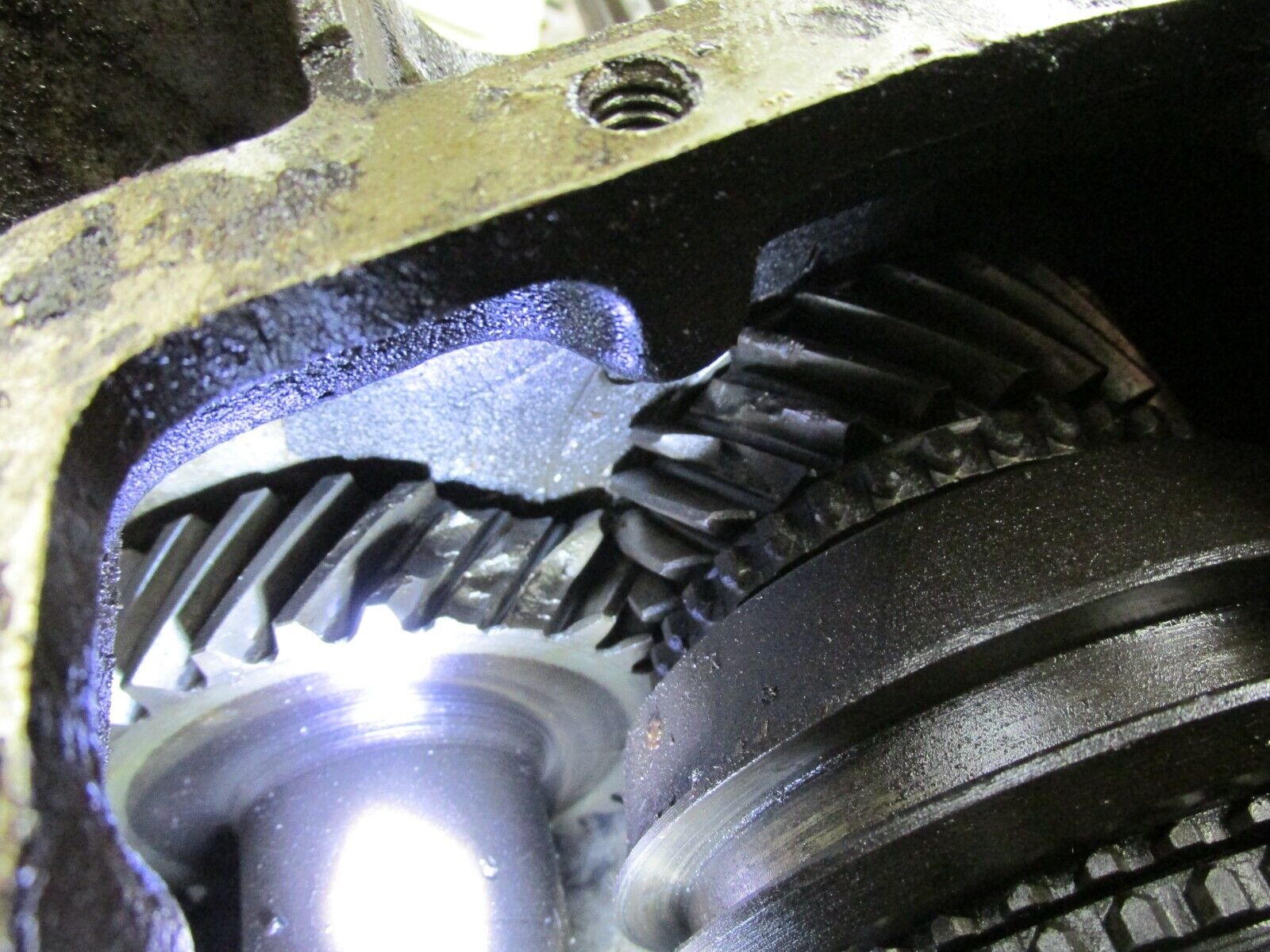 1963 Corvette Muncie 4 Speed Transmission 3831704 704 P0620 (Gears Broke) - Fresh Stock Dated December 2025