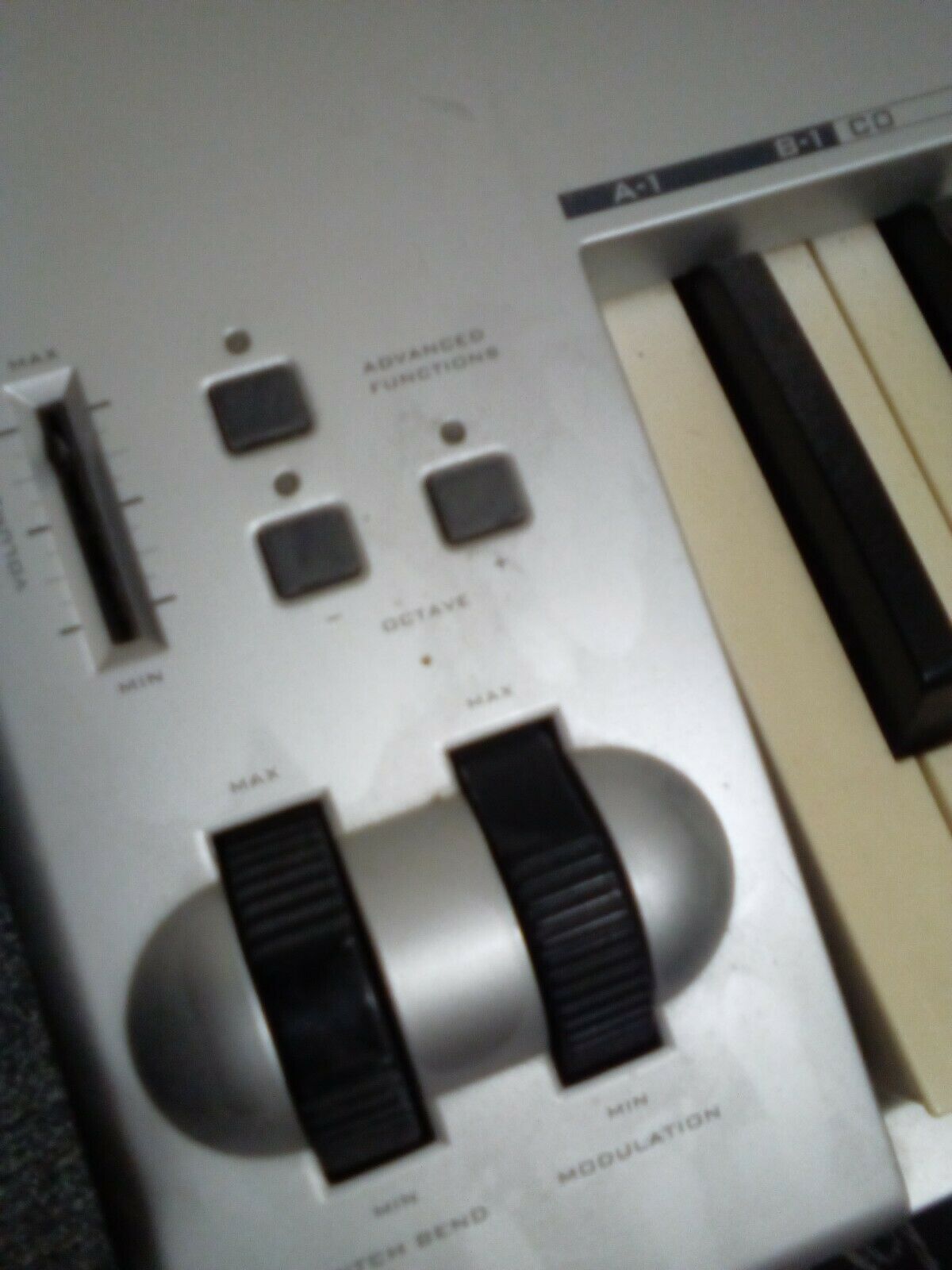 M audio Keystation 88es keyboard 88 - Fresh Stock Dated December 2025