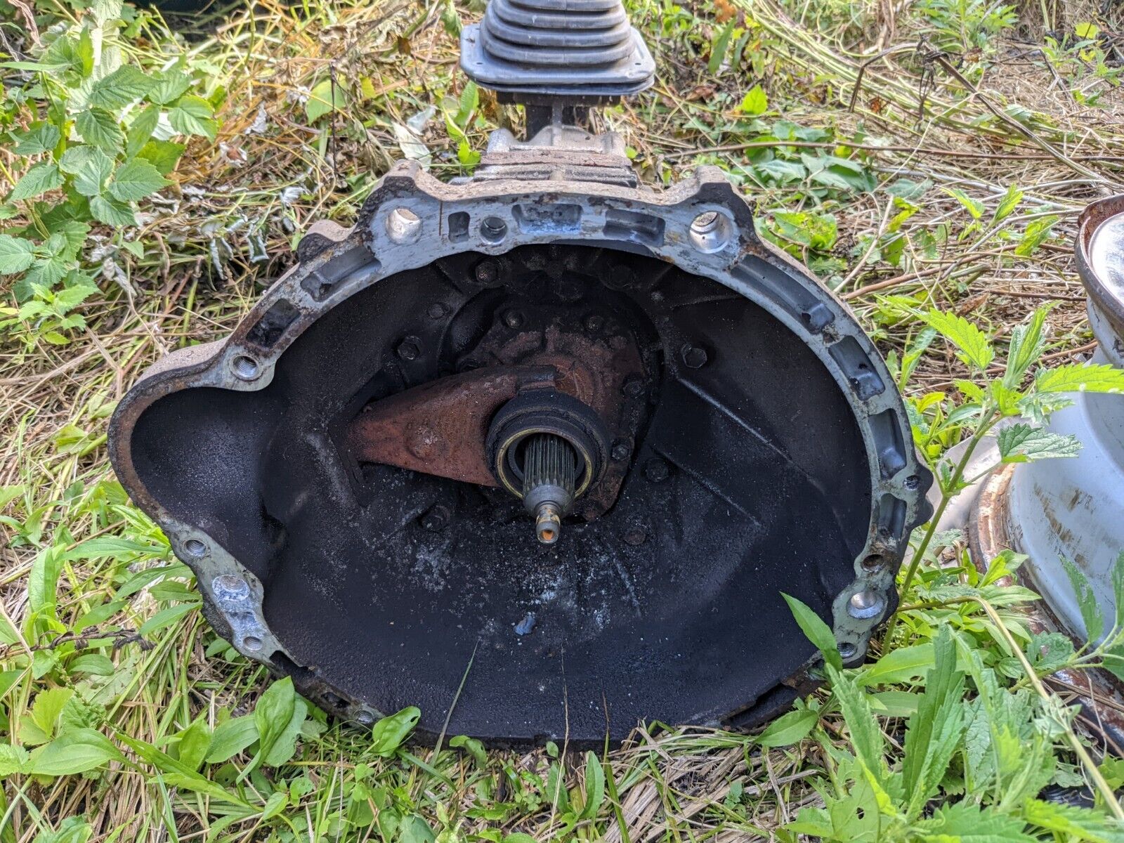 1988 - 1990 Toyota Pickup Truck 4 Speed Manual Transmission 4.2L 4 Cylinder 4x2 - Fresh Stock Dated January 2026