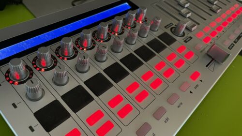 Novation ZERO SL MKII Midi Controller, Nice, Free Shipping - Fresh Stock Dated December 2025