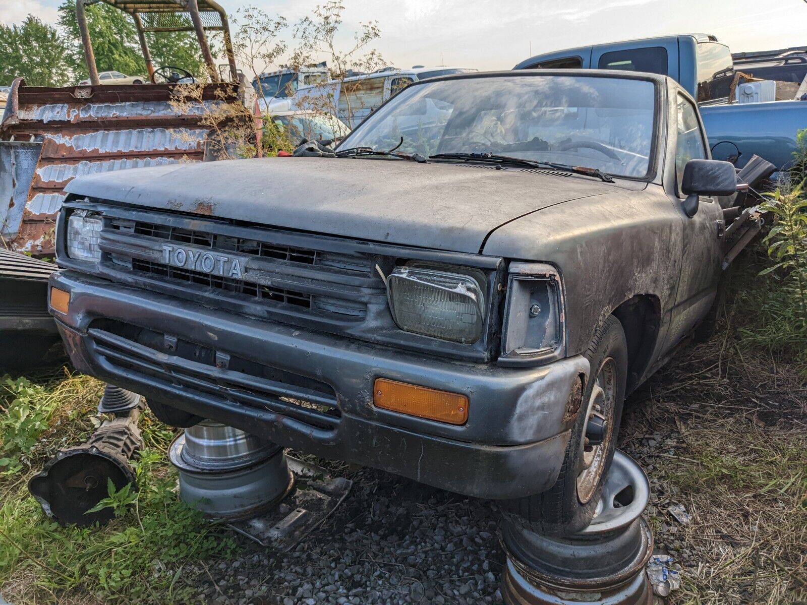 1988 - 1990 Toyota Pickup Truck 4 Speed Manual Transmission 4.2L 4 Cylinder 4x2 - Fresh Stock Dated January 2026