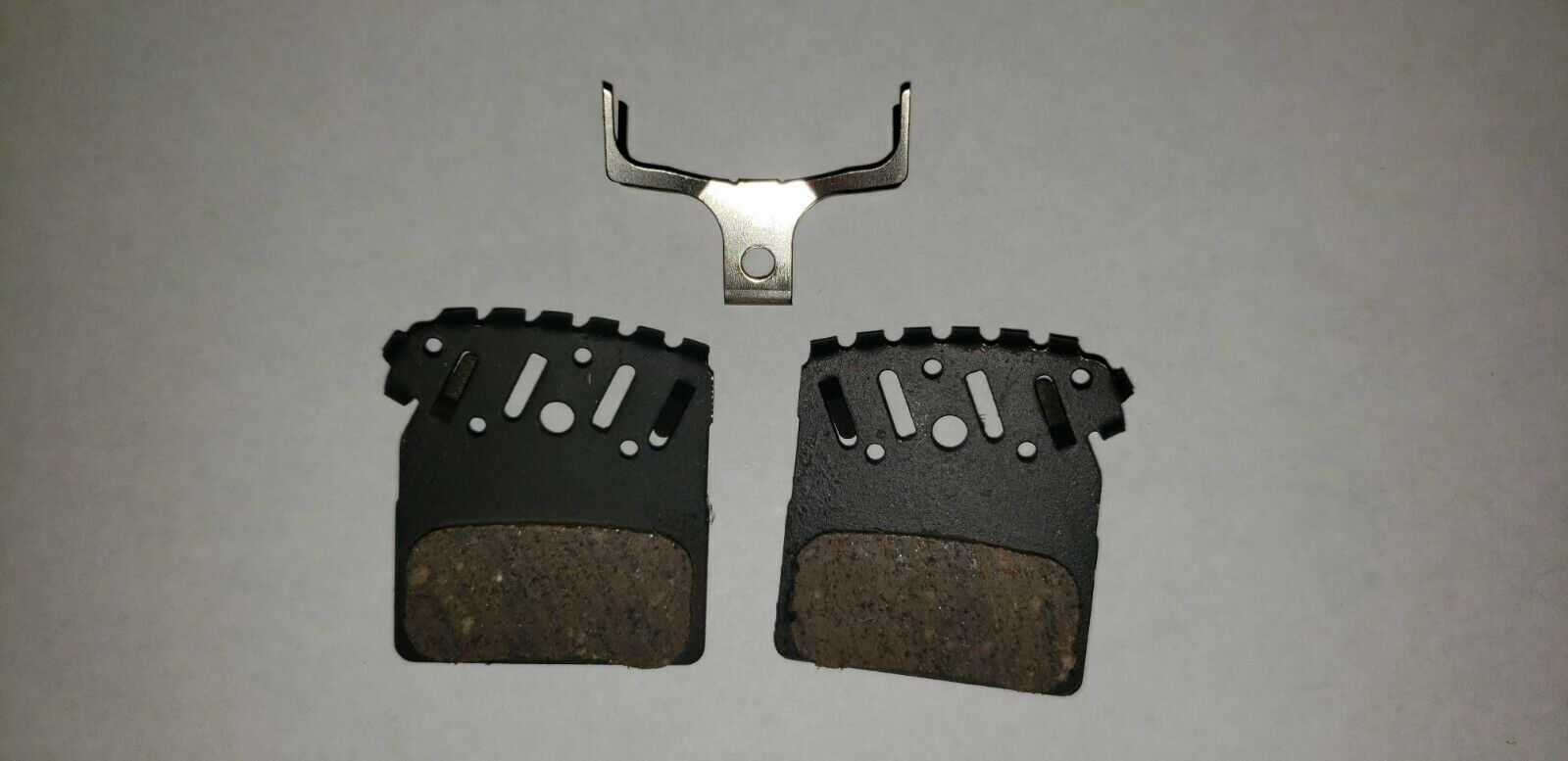 SHIMANO DISC BRAKE PADS XTR XT SLX  COOLING FINS M985 M785 M666 - Fresh Stock Dated December 2025