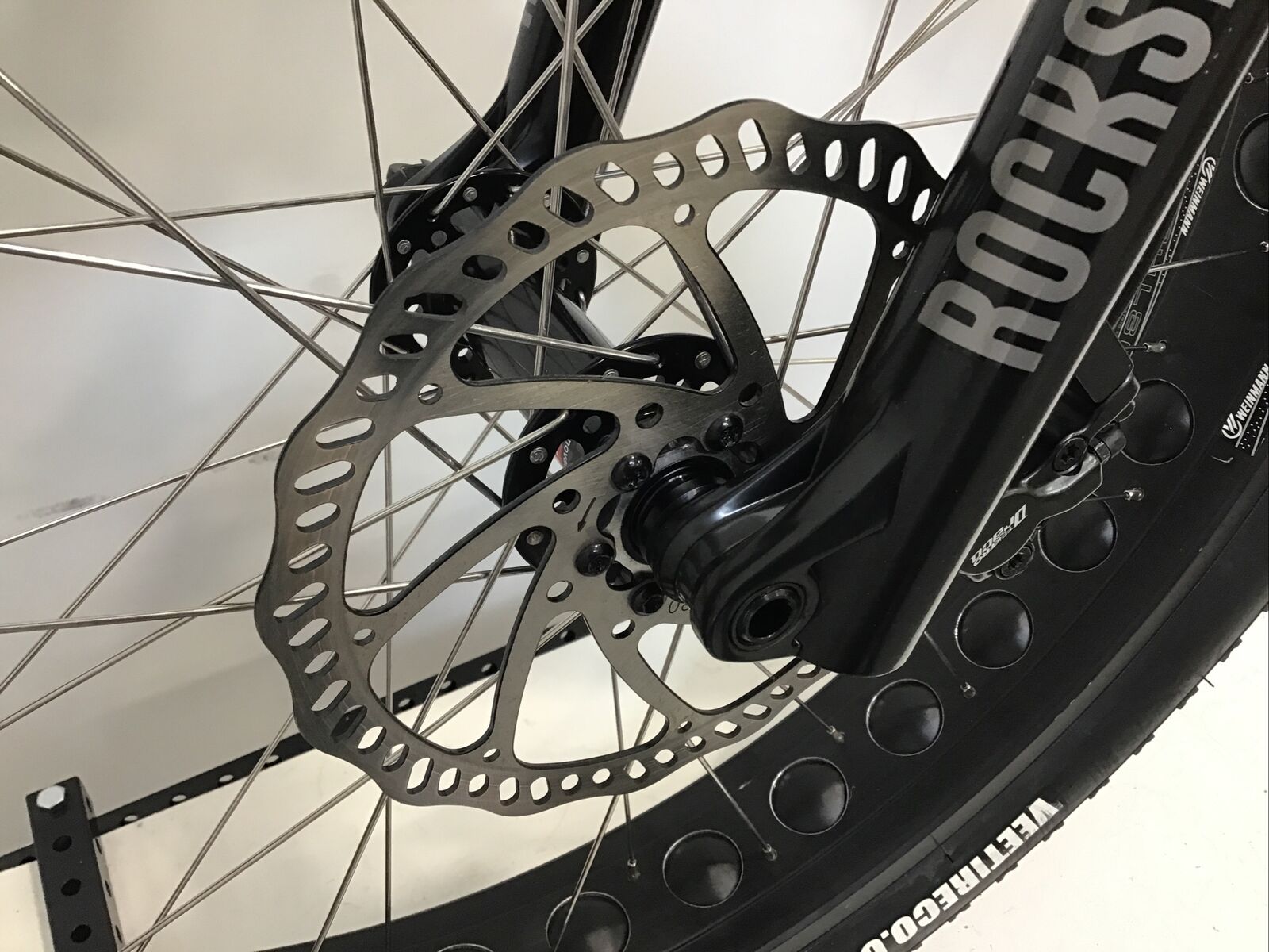 2019 Motobecane Night Train Bullet Mountain Bike Large 26