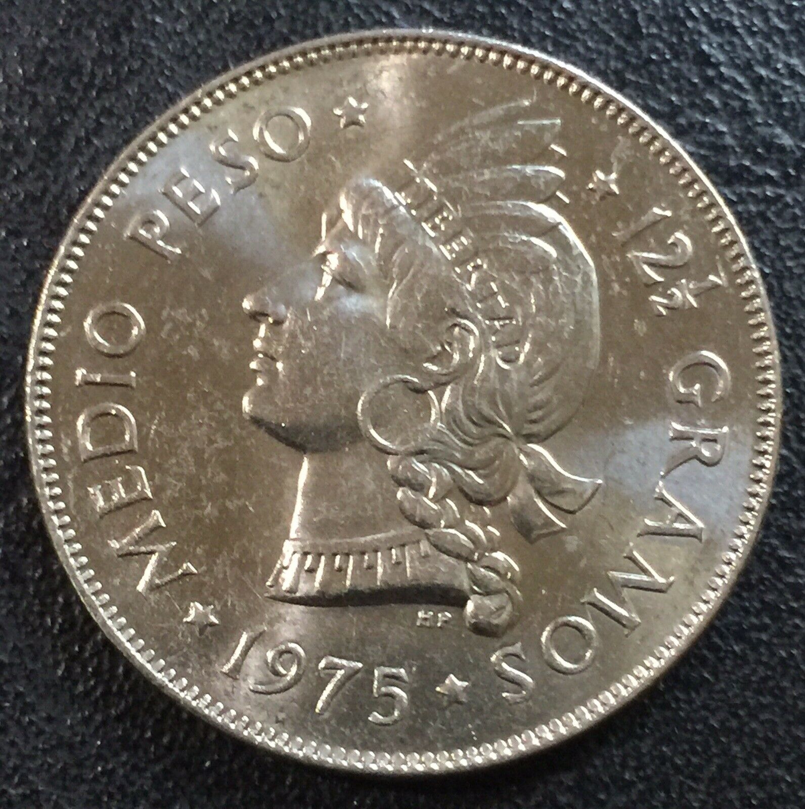 DOMINICAN REPUBLIC 1/2 Peso 1975 Copper-Nickel XF aUNC - Fresh Stock Dated December 2025