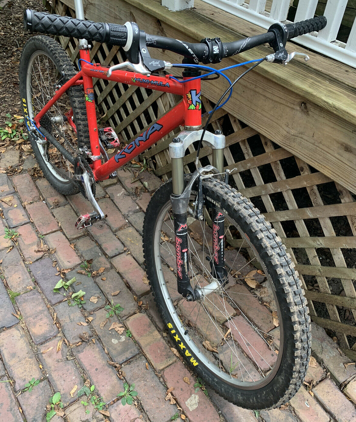 KONA MUNI-MULA 17” Mountain Bike Marzocchi Bomber Fork Many Upgrades NO RESERVE! - Fresh Stock Dated January 2026