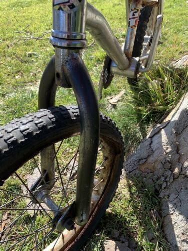 1990 GT jr. Performer Restoration Project (missing handlebars, pedals and chain) - Fresh Stock Dated December 2025