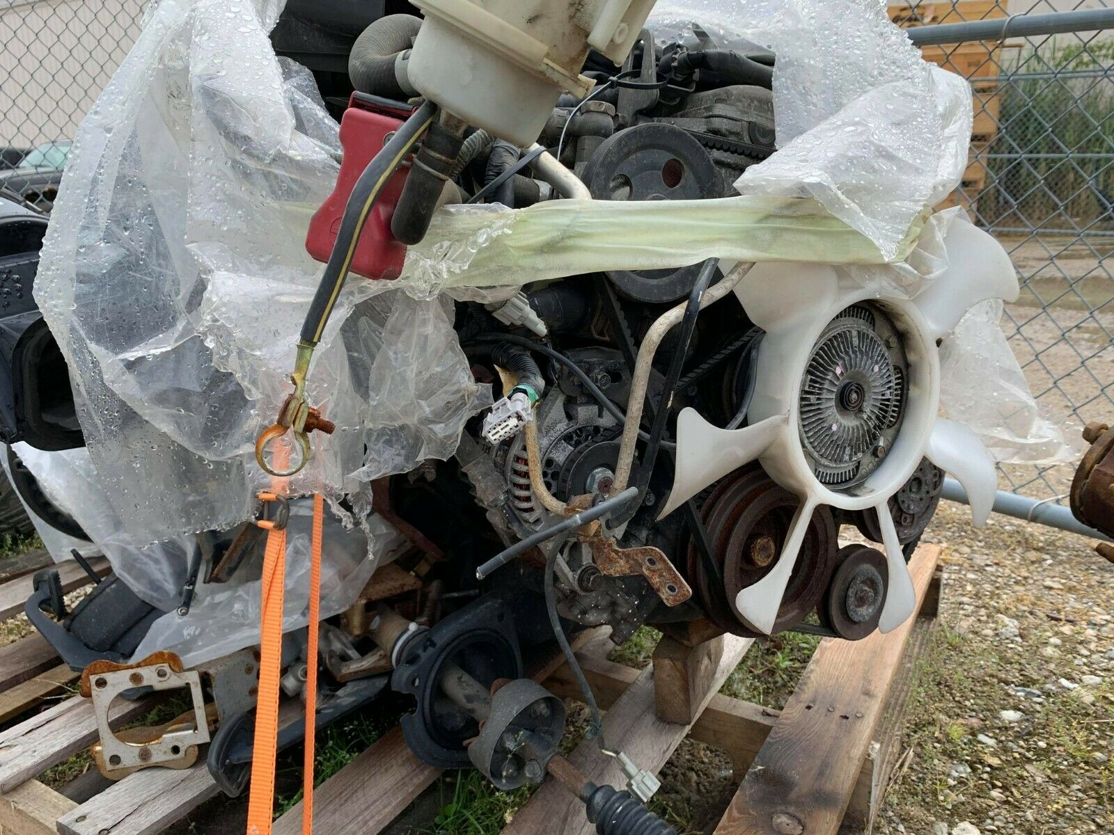 '04 Nissan Frontier 2wd 2.5L 5 speed Manual Transmission w/ Computer and Harness - Fresh Stock Dated December 2025