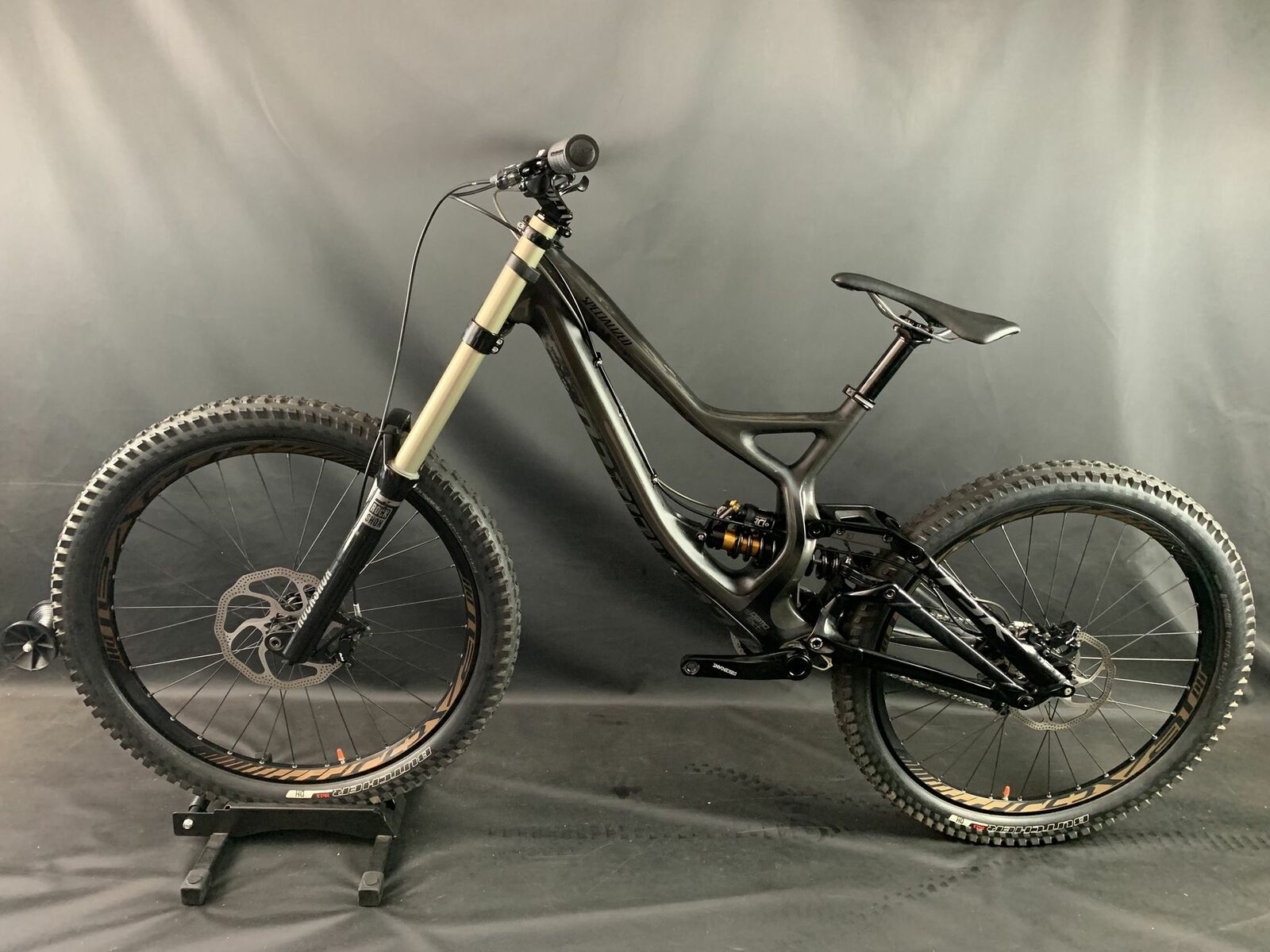 2014 Specialized Demo 8 Carbon SRAM X9 1X10 Roval Dh 26