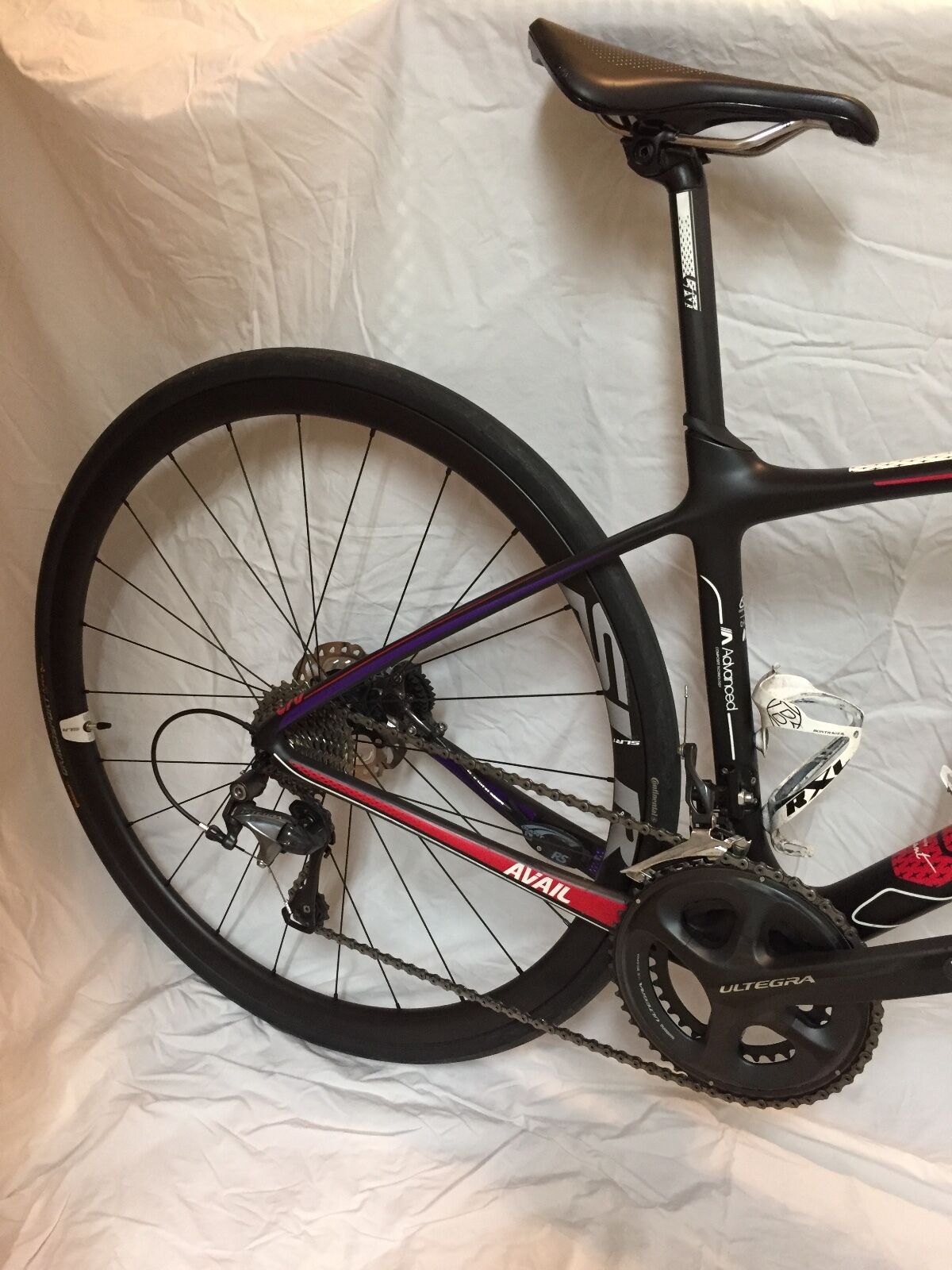 Avail Advanced Pro 2015 - xs - rode a few times - Fresh Stock Dated December 2025