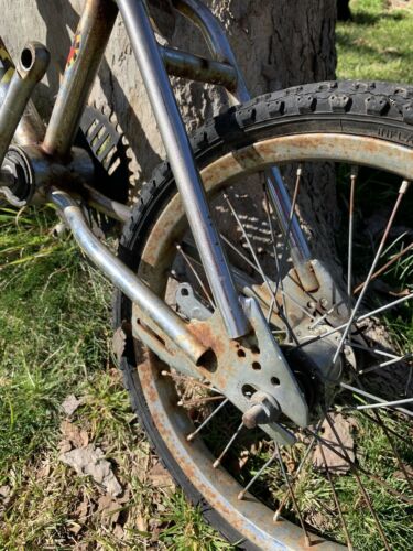 1990 GT jr. Performer Restoration Project (missing handlebars, pedals and chain) - Fresh Stock Dated December 2025