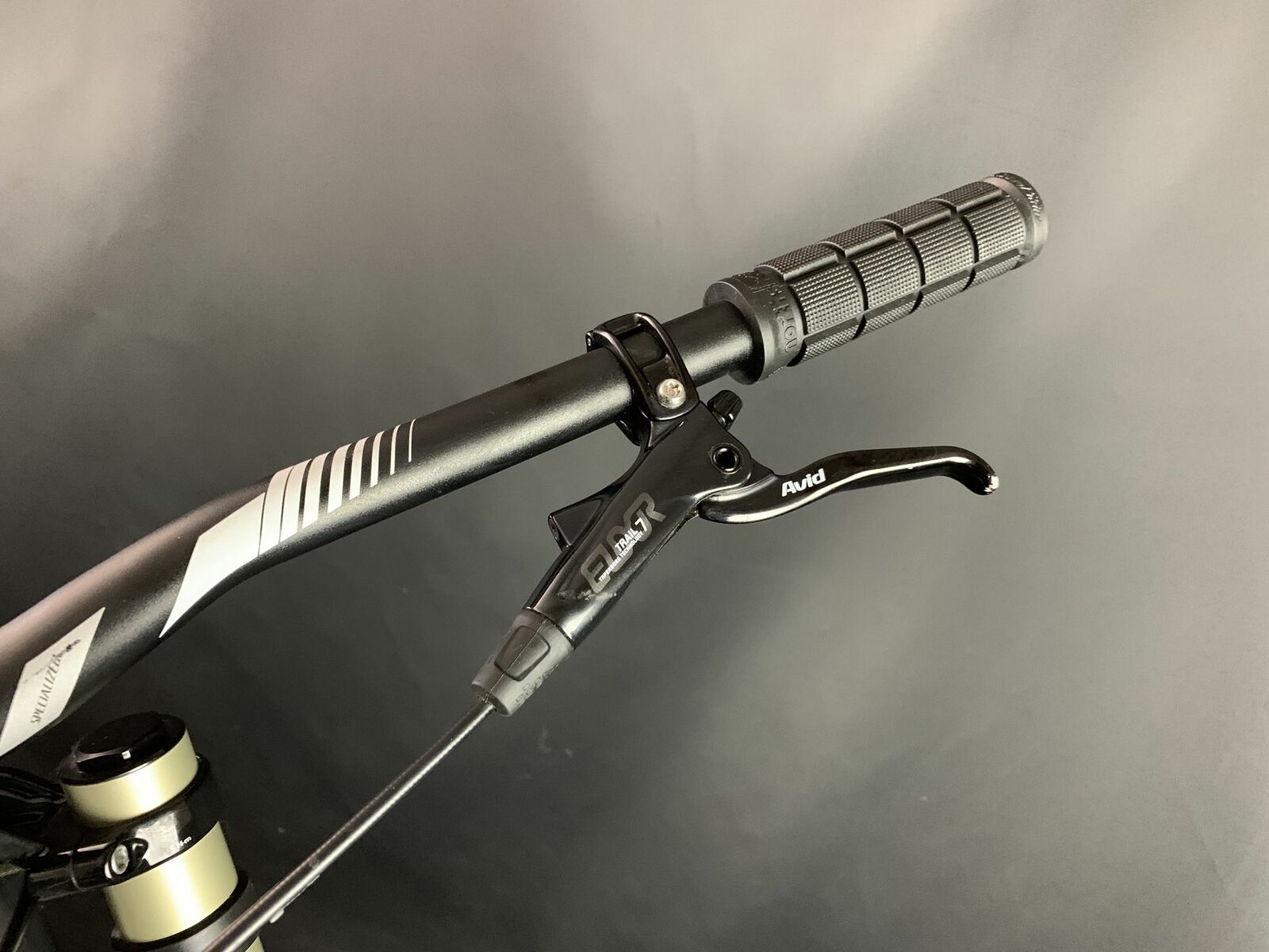 2014 Specialized Demo 8 Carbon SRAM X9 1X10 Roval Dh 26