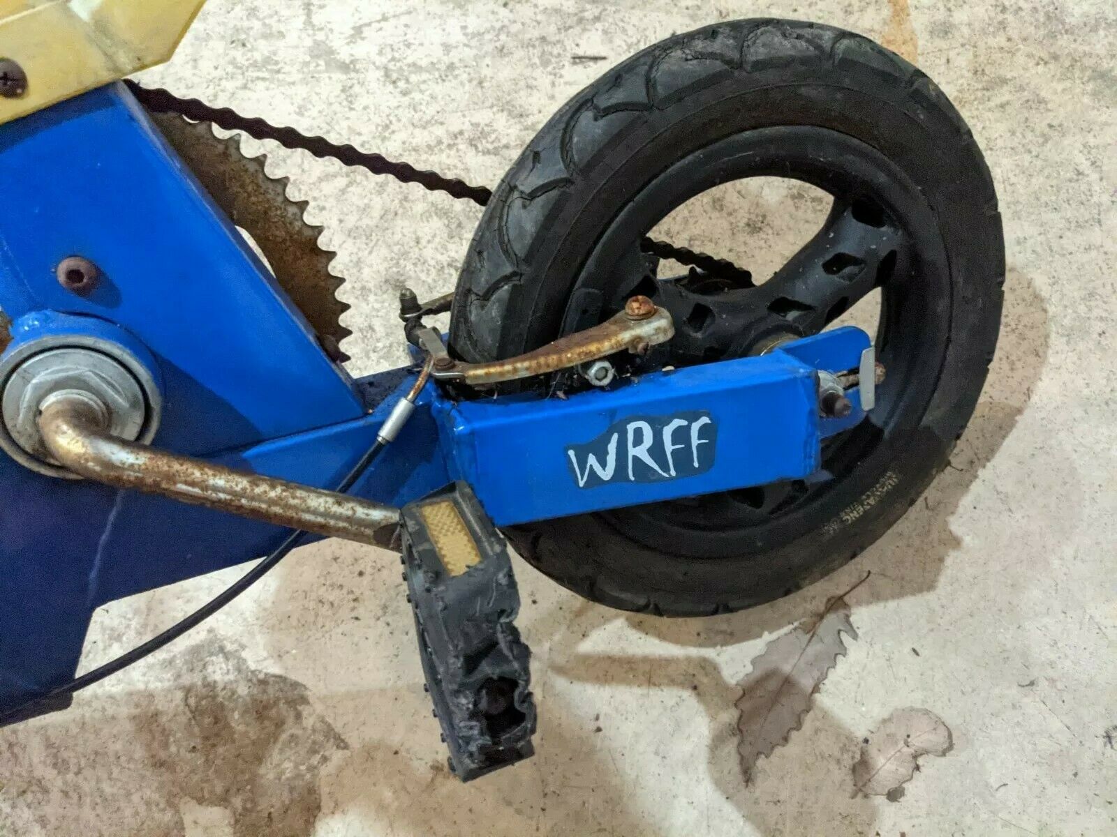 Salton WRFF Lightning Trike Tricycle Blue Model 1070 - Fresh Stock Dated December 2025