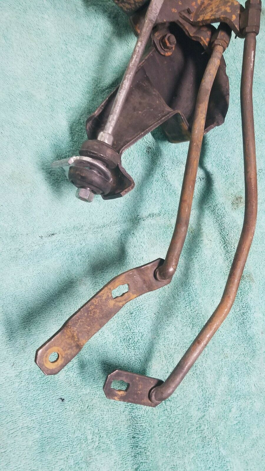 1968 CHEVY CAMARO 3 SPEED SHIFTER W/STICK MOUNTING BASE RODS ARMS SAGINAW TRANS - Fresh Stock Dated December 2025