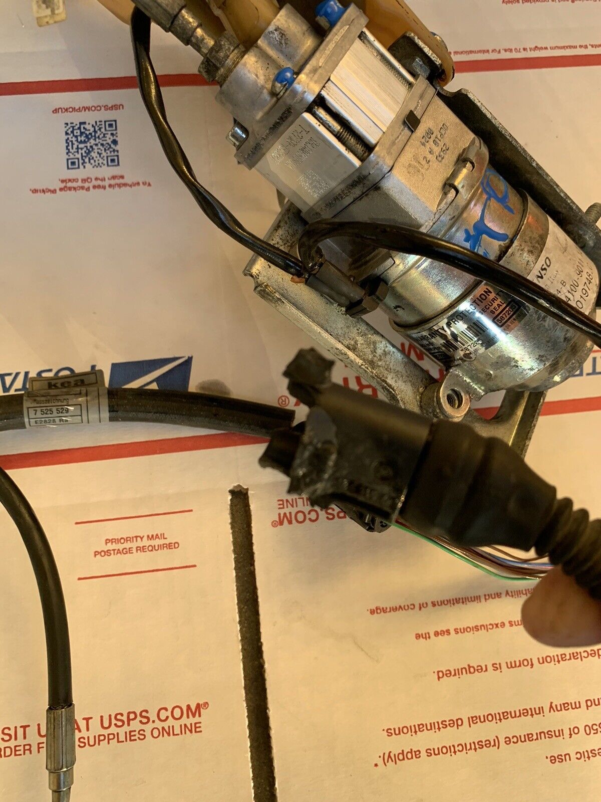 2004-2005 Bmw E63 645ci SMG Manual 6spd gearbox SMG Hydraulic Pump And Solenoid - Fresh Stock Dated December 2025