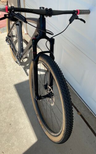 2018 specialized epic pro Size Large - Fresh Stock Dated December 2025