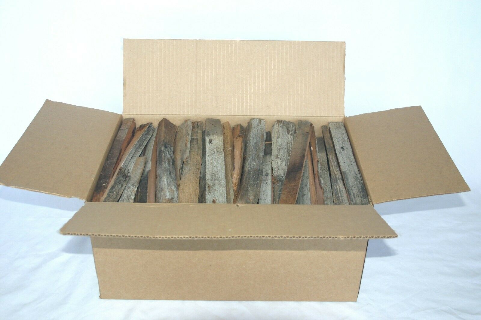 Dried cedar kindling, no chemicals, EZ lighting, clean burning, 1 cu ft. box - Fresh Stock Dated January 2026