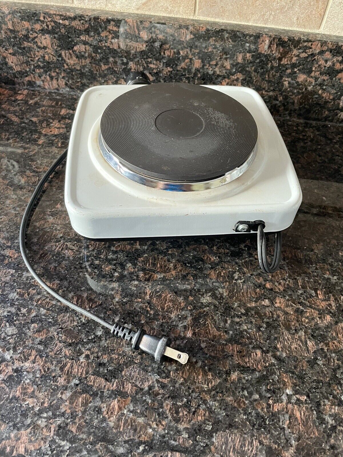 Elite Cuisine Model HP-2B Single Flat Burner Hot Plate Works Good Tested - Fresh Stock Dated February 2026