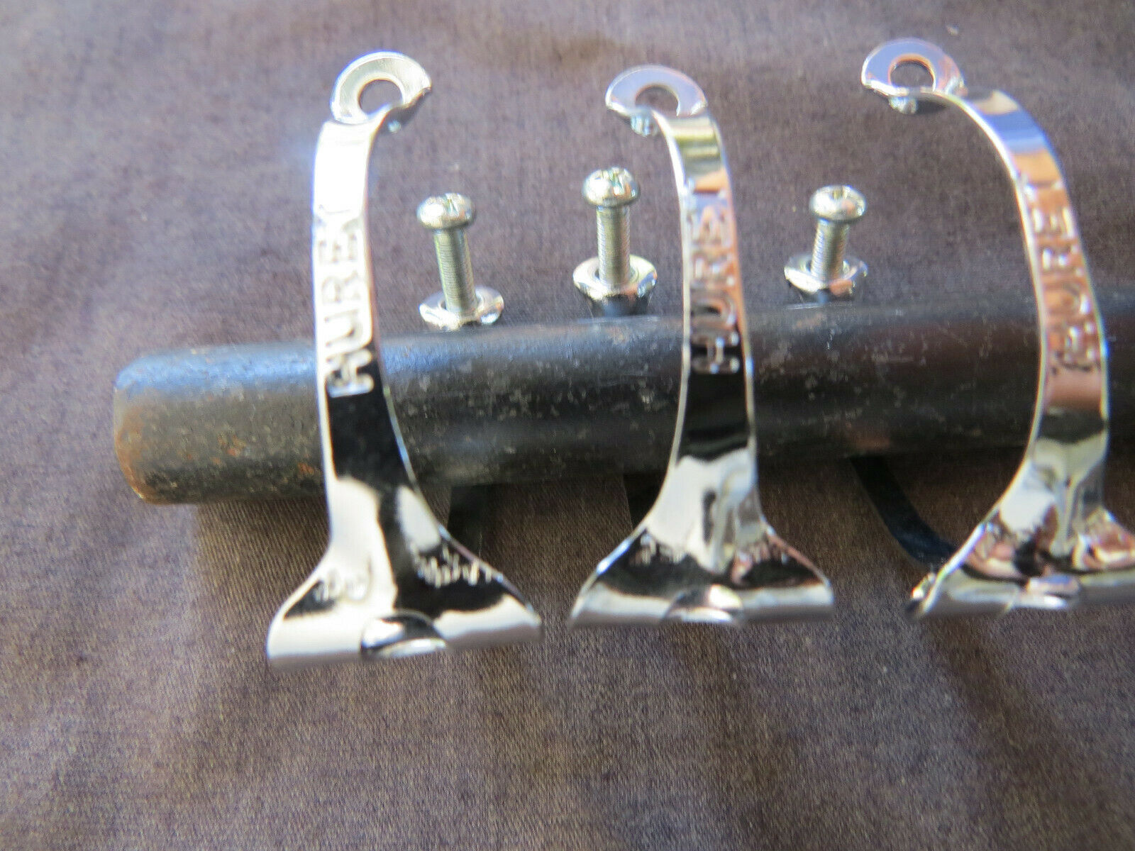HURET BRAKE CABLE CLIPS BICYCLE TOP TUBE ROAD VINTAGE CLAMPS SACHS - Fresh Stock Dated December 2025