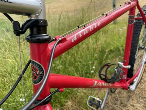Beautiful 1993 JAMIS Diablo MTB RED Mountain Bike 19.5