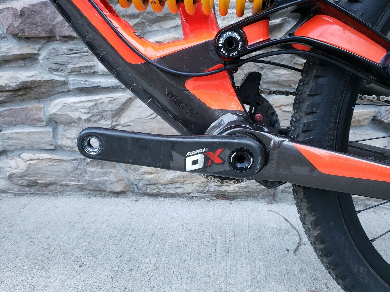 2017 Specialized Demo 8 Aluminum XL, Downhill, Mountain Bike, Very Clean - Fresh Stock Dated December 2025