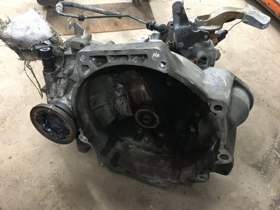 Volkswagen Beetle 2.5L Manual Transmission - Fresh Stock Dated December 2025