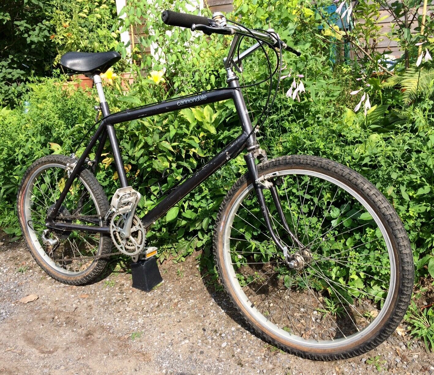 1984 Cannondale SM500 Mountain Trail Bike all original first year RARE - Fresh Stock Dated December 2025