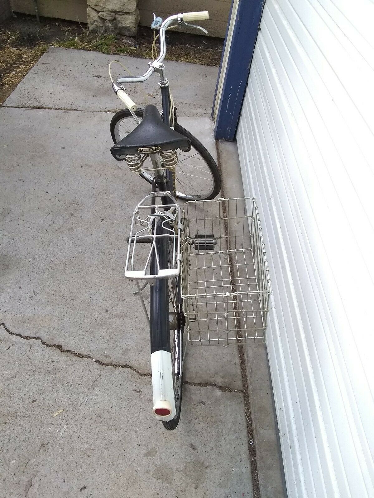 VINTAGE DUNELT BICYCLE MADE IN ENGLAND rare and in excellent condition. 3 speed - Fresh Stock Dated January 2026