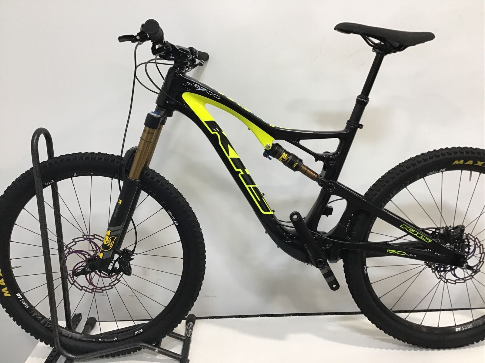 2017 KHS SixFifty 6700 Mountain Bike Medium 27.5