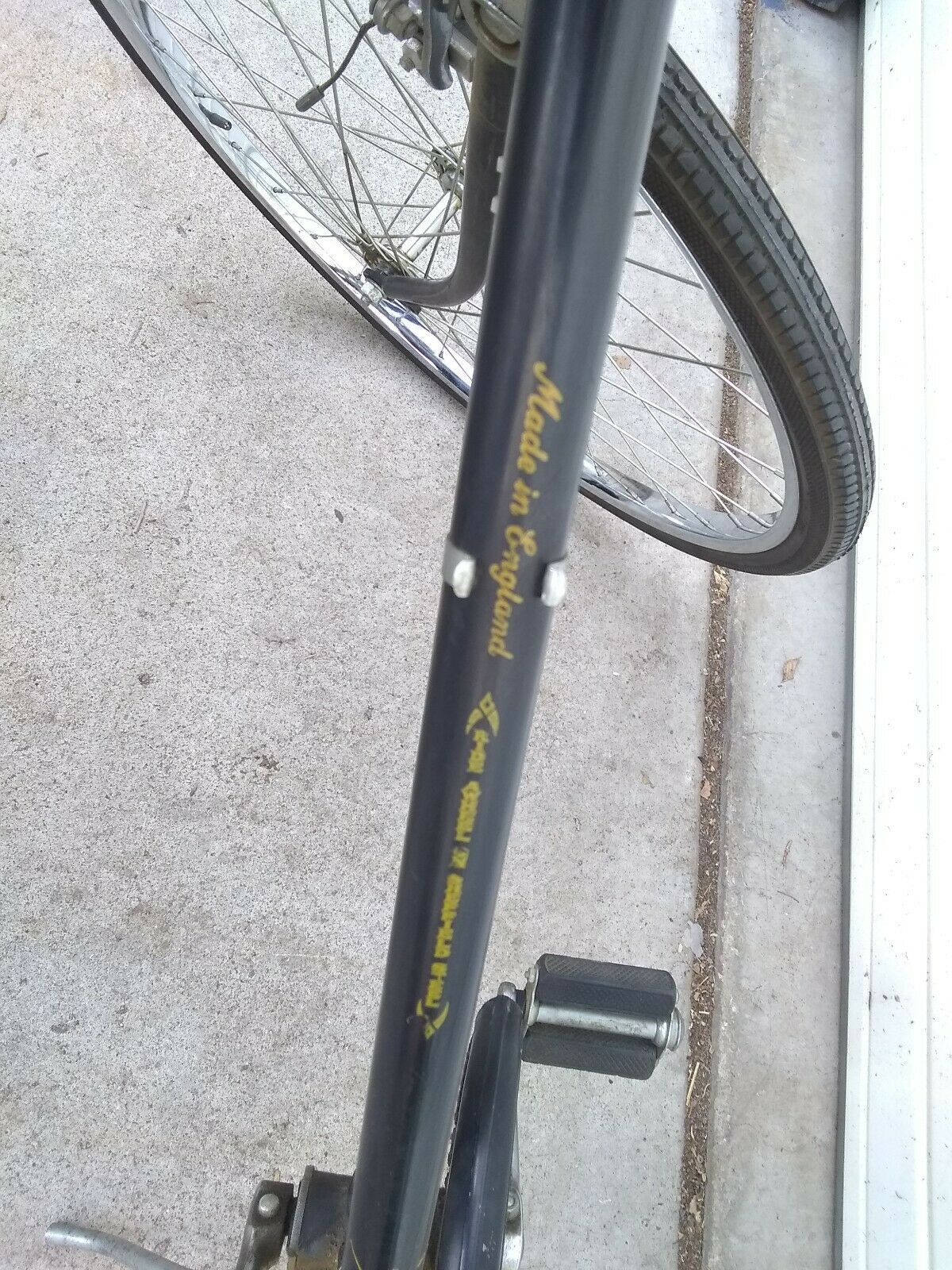 VINTAGE DUNELT BICYCLE MADE IN ENGLAND rare and in excellent condition. 3 speed - Fresh Stock Dated January 2026