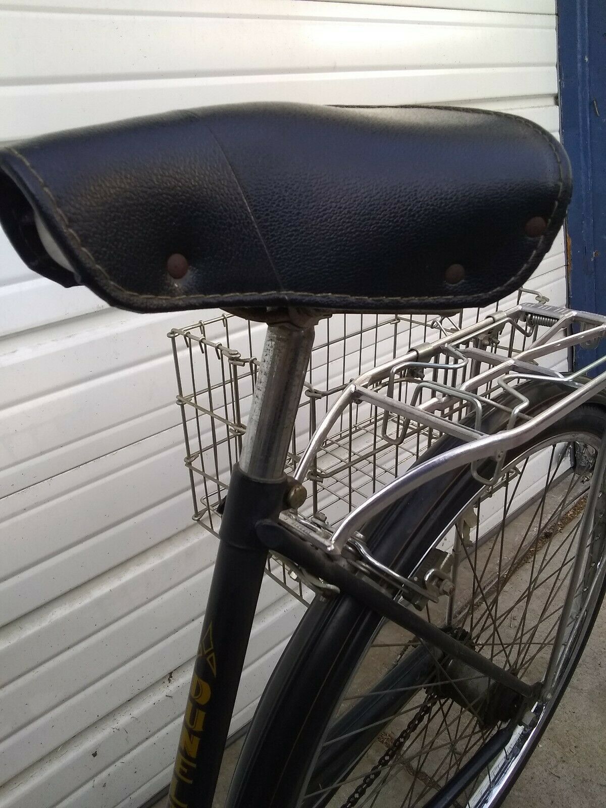 VINTAGE DUNELT BICYCLE MADE IN ENGLAND rare and in excellent condition. 3 speed - Fresh Stock Dated January 2026